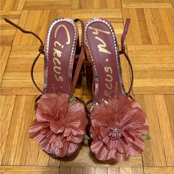 Sam Edelman NY Circus Floral Platform Sandals - Burgundy - Picture 3 of 5